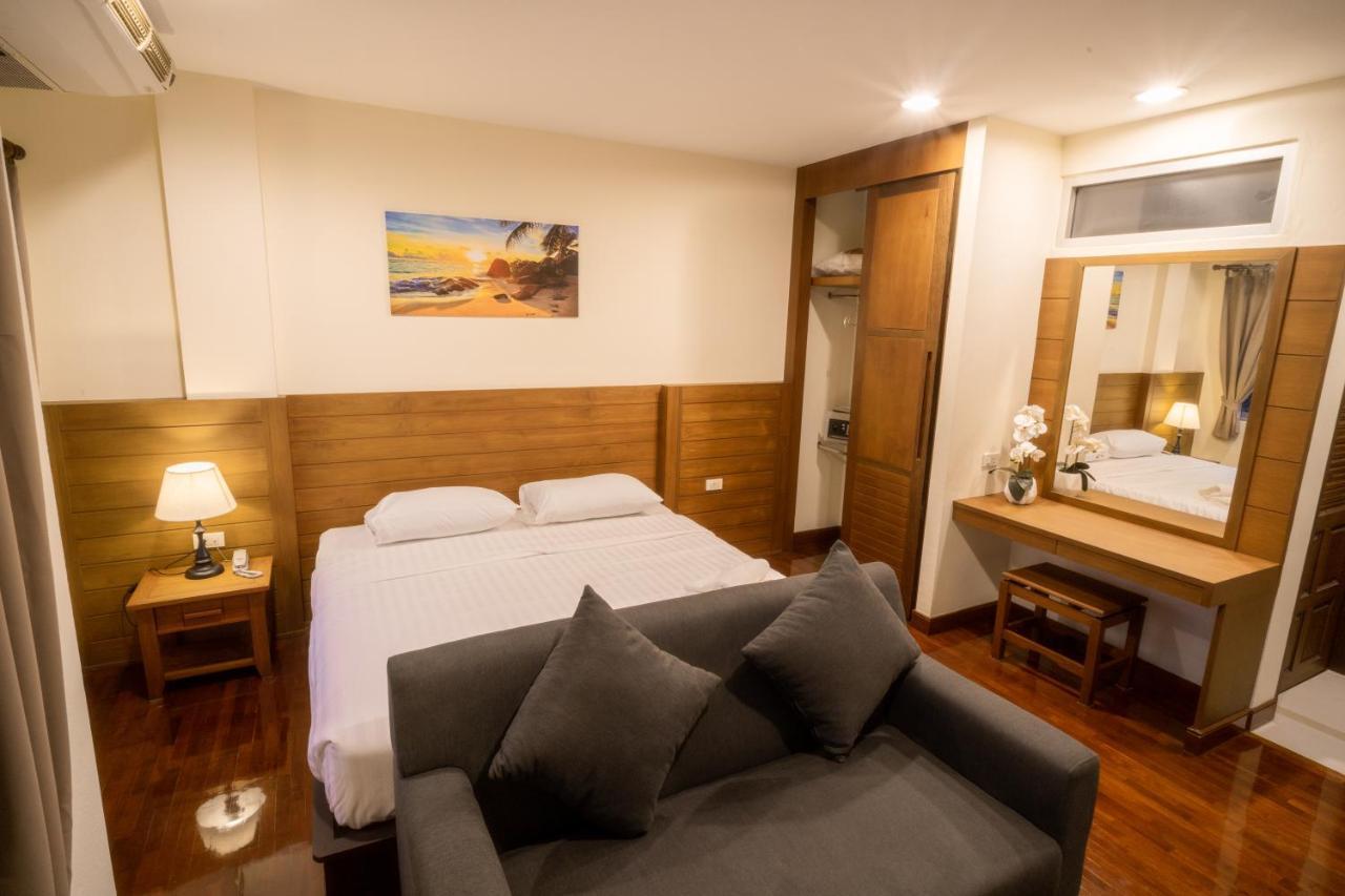Hotel Baan Chuan Chom Pattaya Zewnętrze zdjęcie