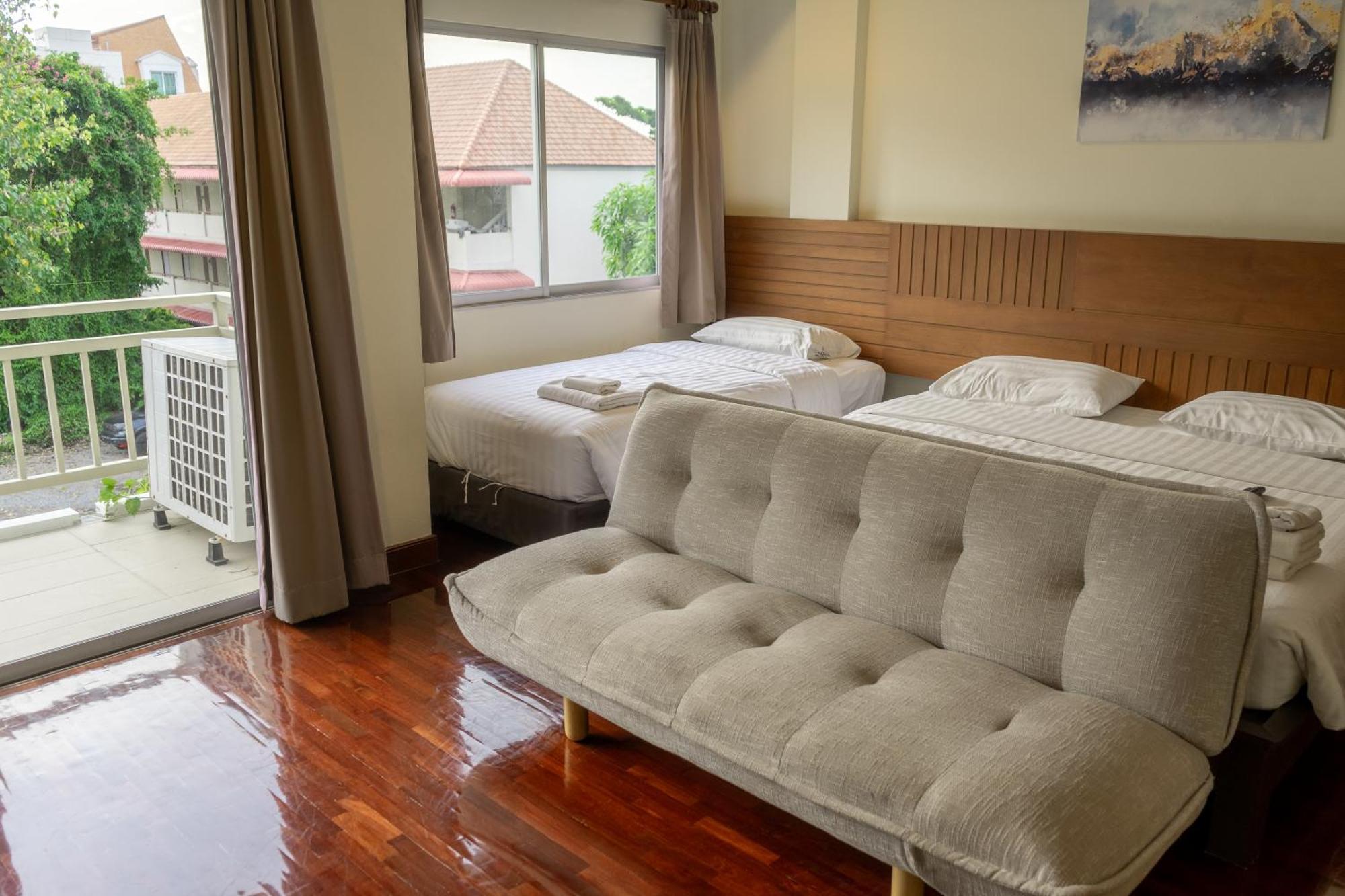Hotel Baan Chuan Chom Pattaya Zewnętrze zdjęcie
